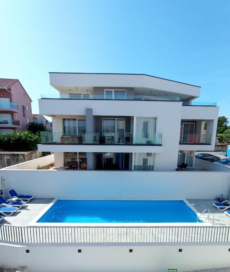 Villa Apartment Joel Trogir Eksteriør billede